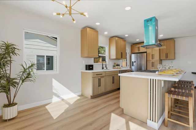 8758 Dallas St, La Mesa, CA 91942