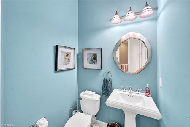 8755 Coastline CT 202, Naples, FL 34120