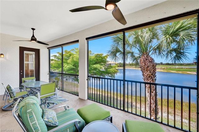 8755 Coastline CT 202, Naples, FL 34120