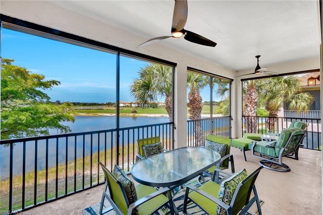 8755 Coastline CT 202, Naples, FL 34120