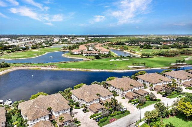 8755 Coastline CT 202, Naples, FL 34120