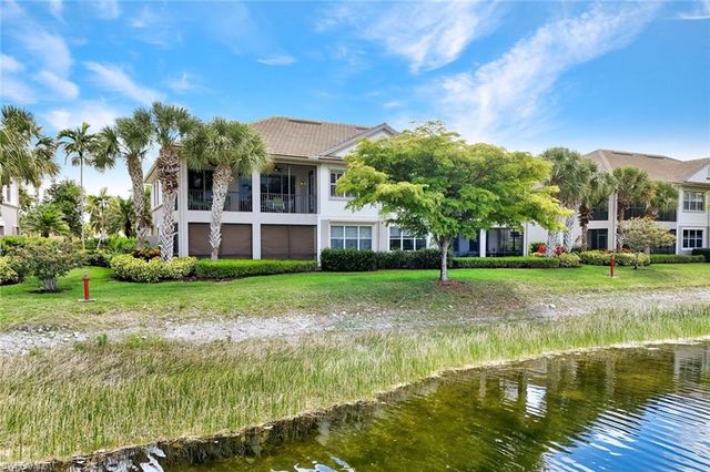 8755 Coastline CT 202, Naples, FL 34120