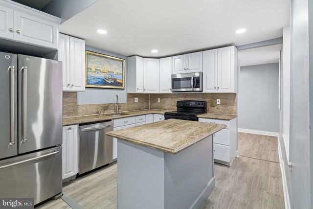 4045 OLD YORK, Philadelphia, PA 19140