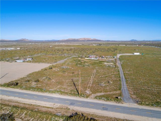 0 6, Sun Village, CA 93543