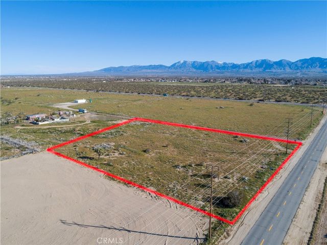 0 6, Sun Village, CA 93543