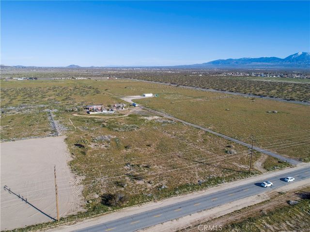 0 6, Sun Village, CA 93543