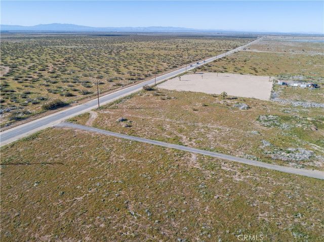 0 6, Sun Village, CA 93543