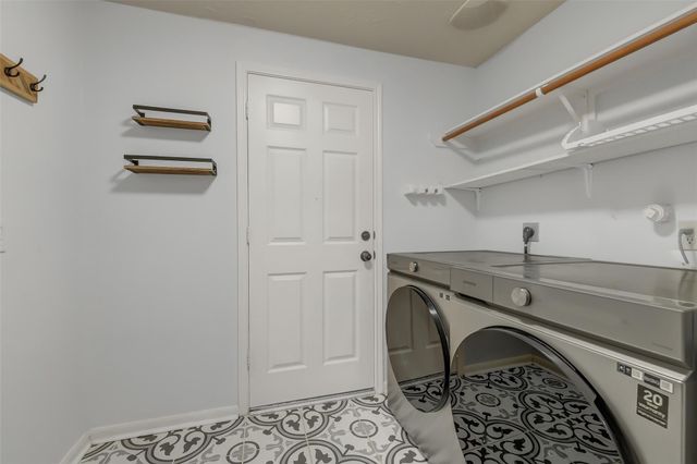 30214 Vinebriar Drive, Spring, TX 77386