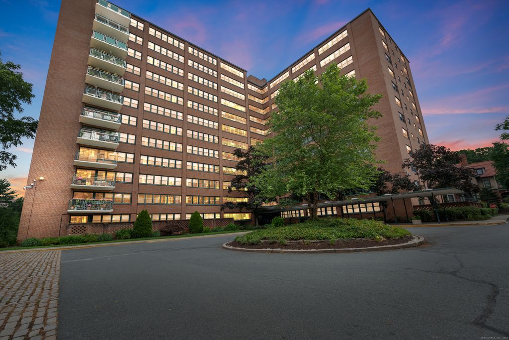 31 Woodland Street 8P, Hartford, CT 06105