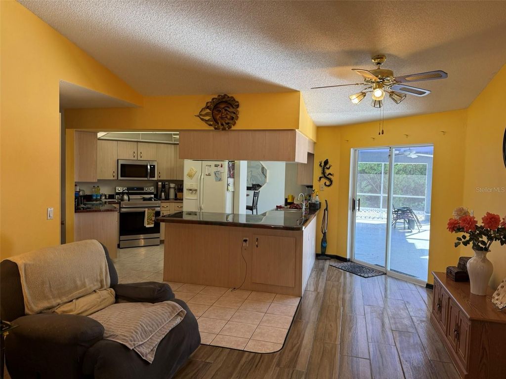 Image 16 of property listing at 11327 STARFLOWER AVENUE, Englewood, FL 34224