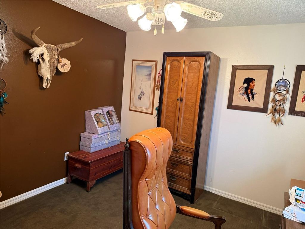 Image 35 of property listing at 11327 STARFLOWER AVENUE, Englewood, FL 34224