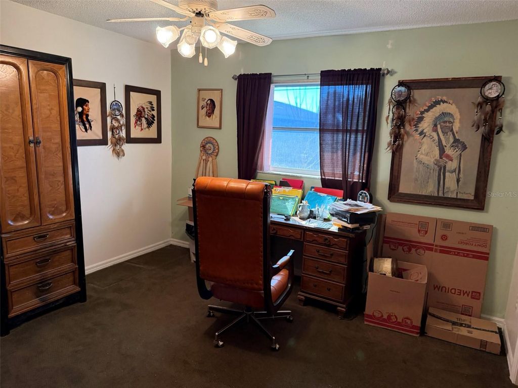 Image 36 of property listing at 11327 STARFLOWER AVENUE, Englewood, FL 34224