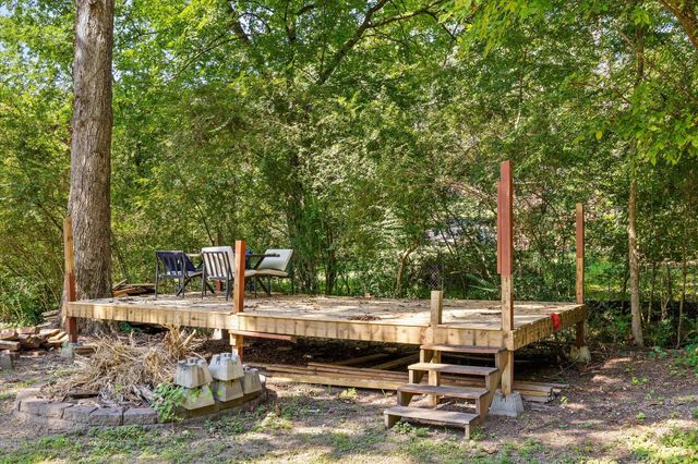 13 Travis Road, Rossville, GA 30741