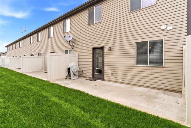 1141 W LANCELOT LN, West Haven, UT 84401