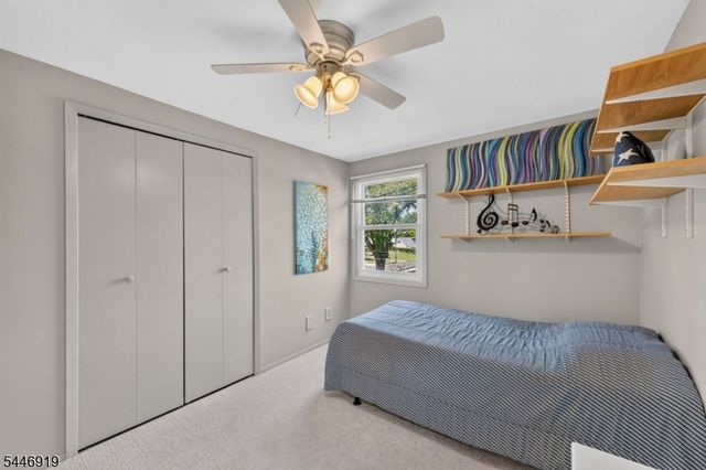 11 Marigold Ln, Franklin Twp., NJ 08873