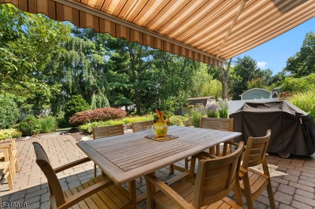 11 Marigold Ln, Franklin Twp., NJ 08873