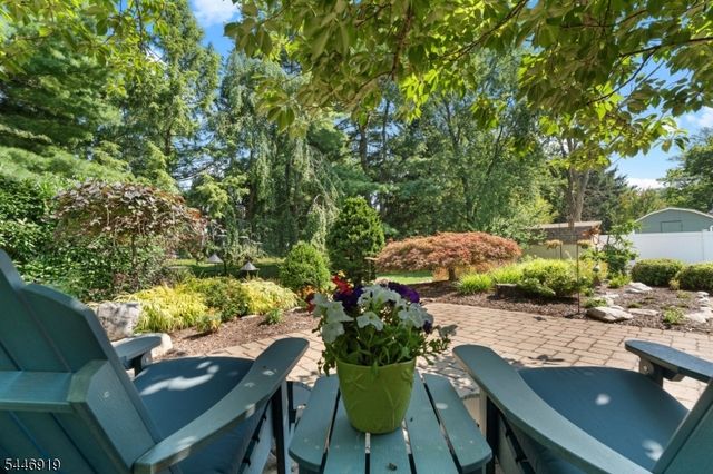 11 Marigold Ln, Franklin Twp., NJ 08873