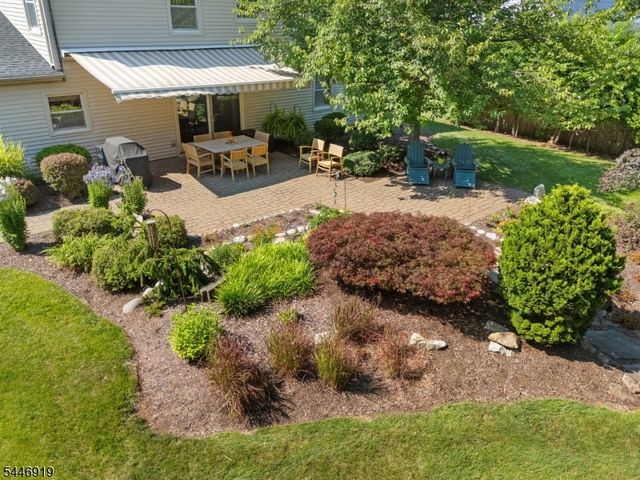 11 Marigold Ln, Franklin Twp., NJ 08873