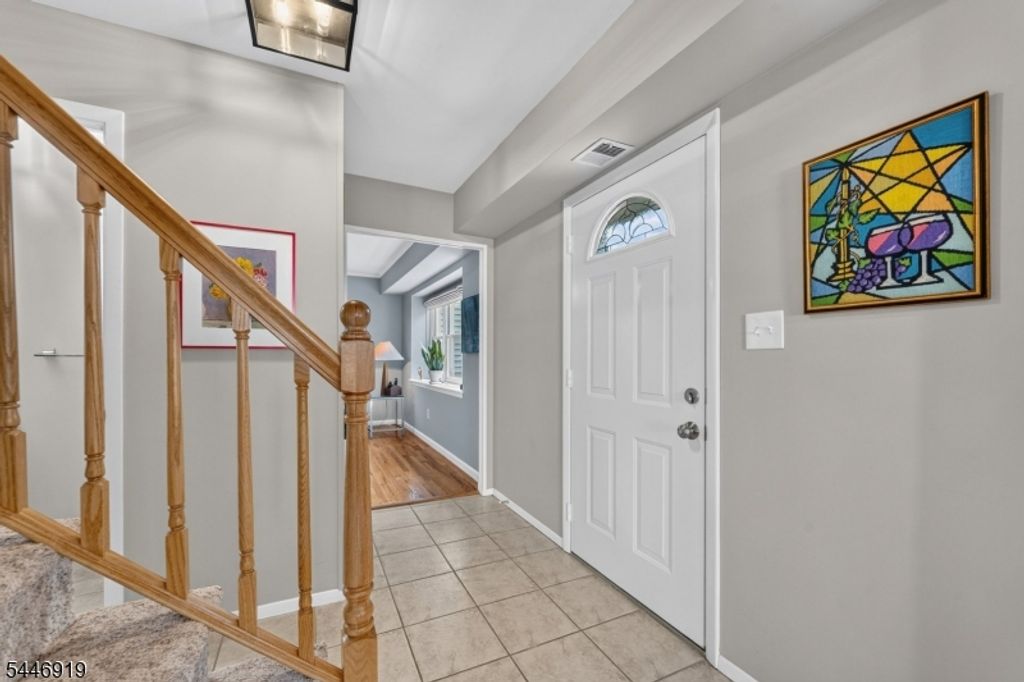 11 Marigold Ln, Franklin Twp., NJ 08873 — photo 5
