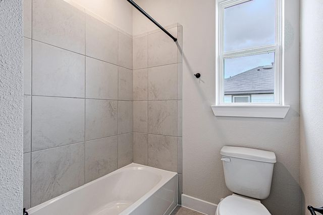 145 Peninsula Point Drive, Montgomery, TX 77356