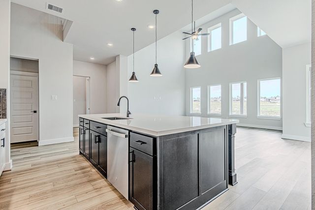 145 Peninsula Point Drive, Montgomery, TX 77356