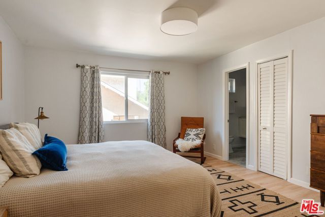 1559 Winona Boulevard F2, Los Angeles, CA 90027