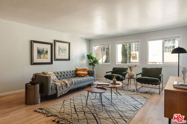1559 Winona Boulevard F2, Los Angeles, CA 90027