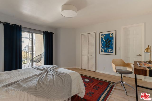 1559 Winona Boulevard F2, Los Angeles, CA 90027