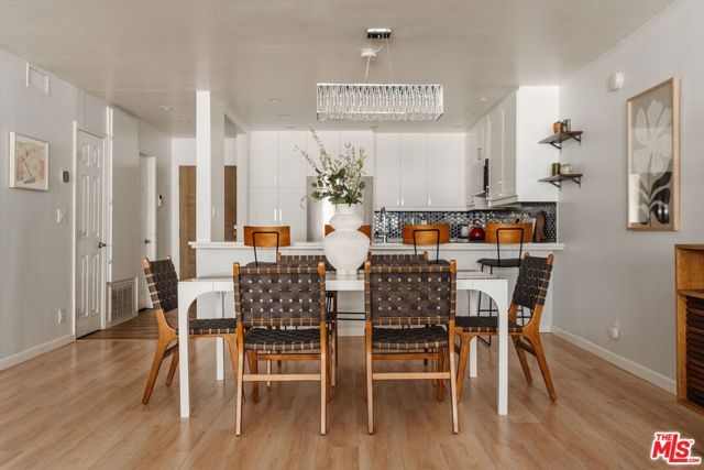 1559 Winona Boulevard F2, Los Angeles, CA 90027