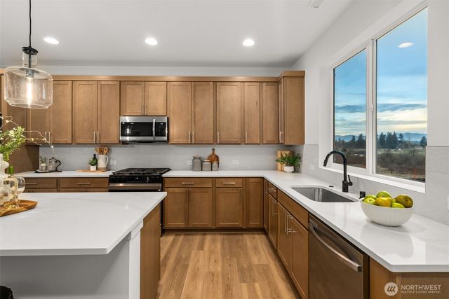 3201 219th Avenue E, Bonney Lake, WA 98391