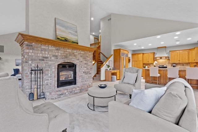 W7828 HILLVIEW ROAD, Hortonville, WI 54944