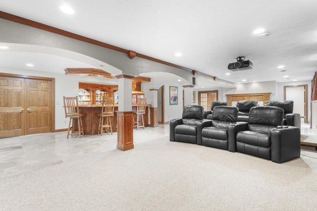 W7828 HILLVIEW ROAD, Hortonville, WI 54944