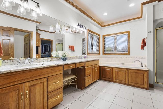 W7828 HILLVIEW ROAD, Hortonville, WI 54944