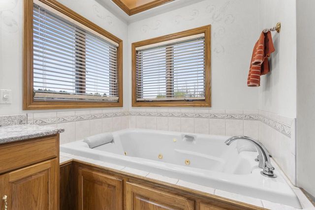 W7828 HILLVIEW ROAD, Hortonville, WI 54944
