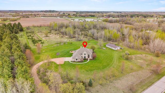 W7828 HILLVIEW ROAD, Hortonville, WI 54944