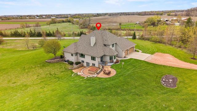 W7828 HILLVIEW ROAD, Hortonville, WI 54944