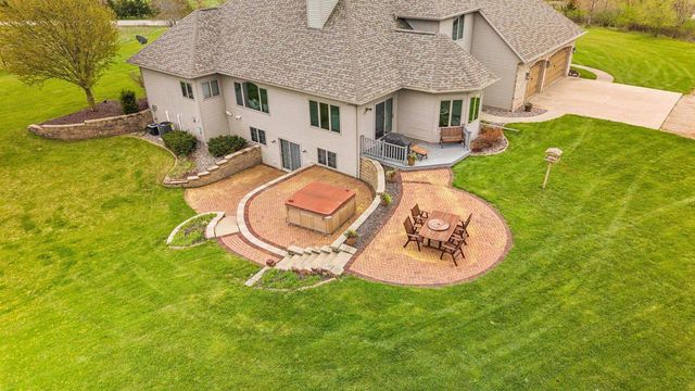 W7828 HILLVIEW ROAD, Hortonville, WI 54944