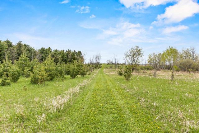 W7828 HILLVIEW ROAD, Hortonville, WI 54944