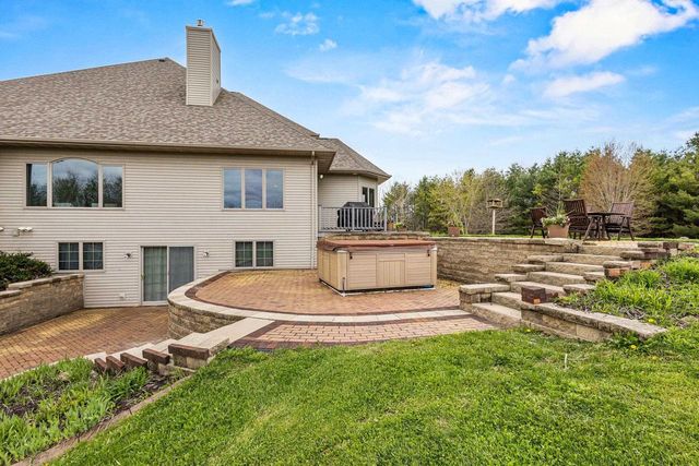 W7828 HILLVIEW ROAD, Hortonville, WI 54944