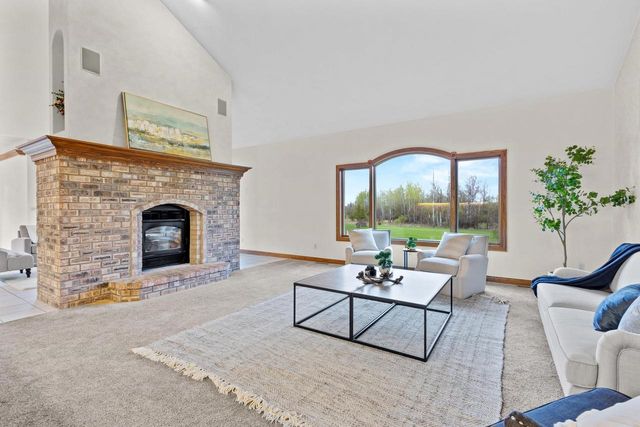 W7828 HILLVIEW ROAD, Hortonville, WI 54944