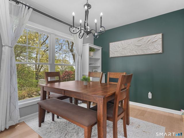 100 Dirienzo Heights 100, Derby, CT 06418