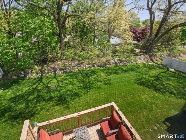 100 Dirienzo Heights 100, Derby, CT 06418