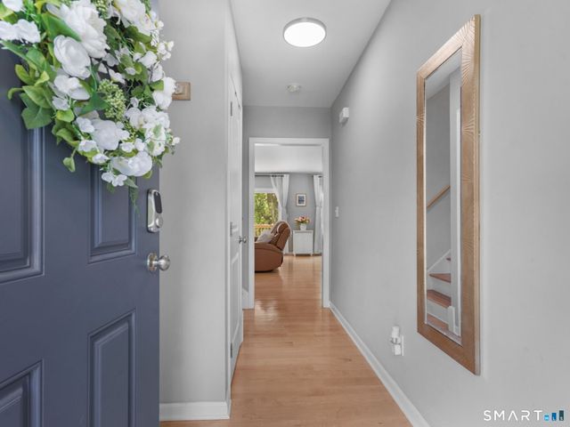 100 Dirienzo Heights 100, Derby, CT 06418