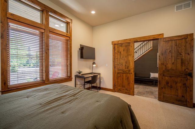56964 Dancing Rock Loop Lot 97, Bend, OR 97707