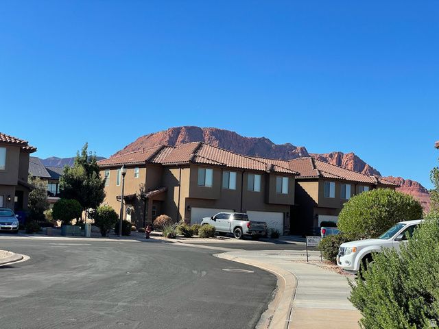 2577 N BELLA VISTA DR, Santa Clara, UT 84765