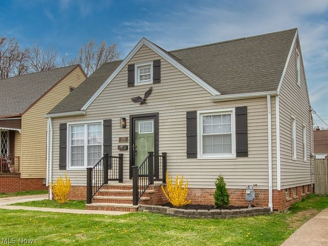 5706 Virginia Avenue, Parma, OH 44129