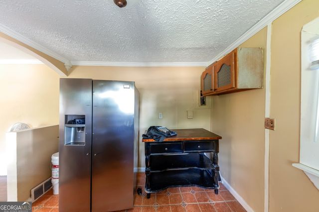 3220 Memorial Drive, Decatur, GA 30032