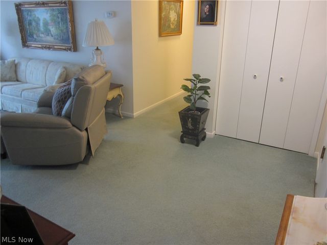 22555 Center Ridge Road 204, Rocky River, OH 44116