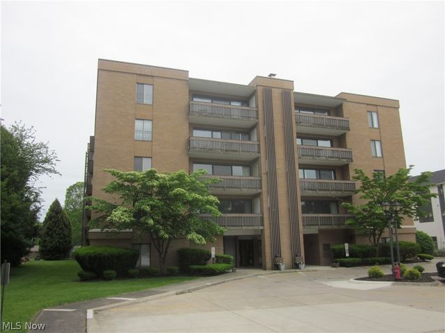 22555 Center Ridge Road 204, Rocky River, OH 44116