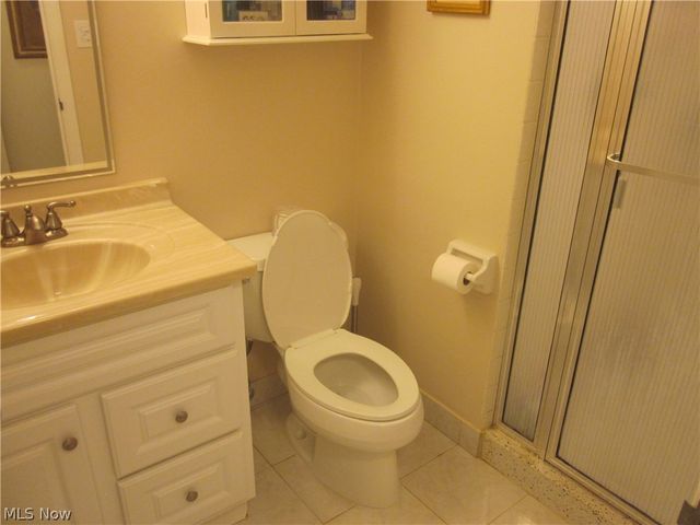 22555 Center Ridge Road 204, Rocky River, OH 44116